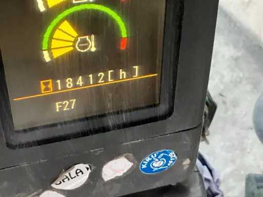 Bager guseničar Komatsu 323D: slika 13