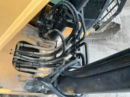Bager guseničar Komatsu 323D: slika 18
