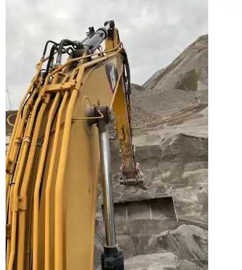 Bager guseničar Komatsu 323D: slika 20