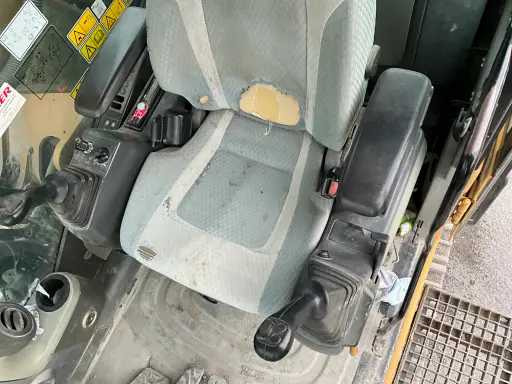 Bager guseničar Komatsu 323D: slika 7