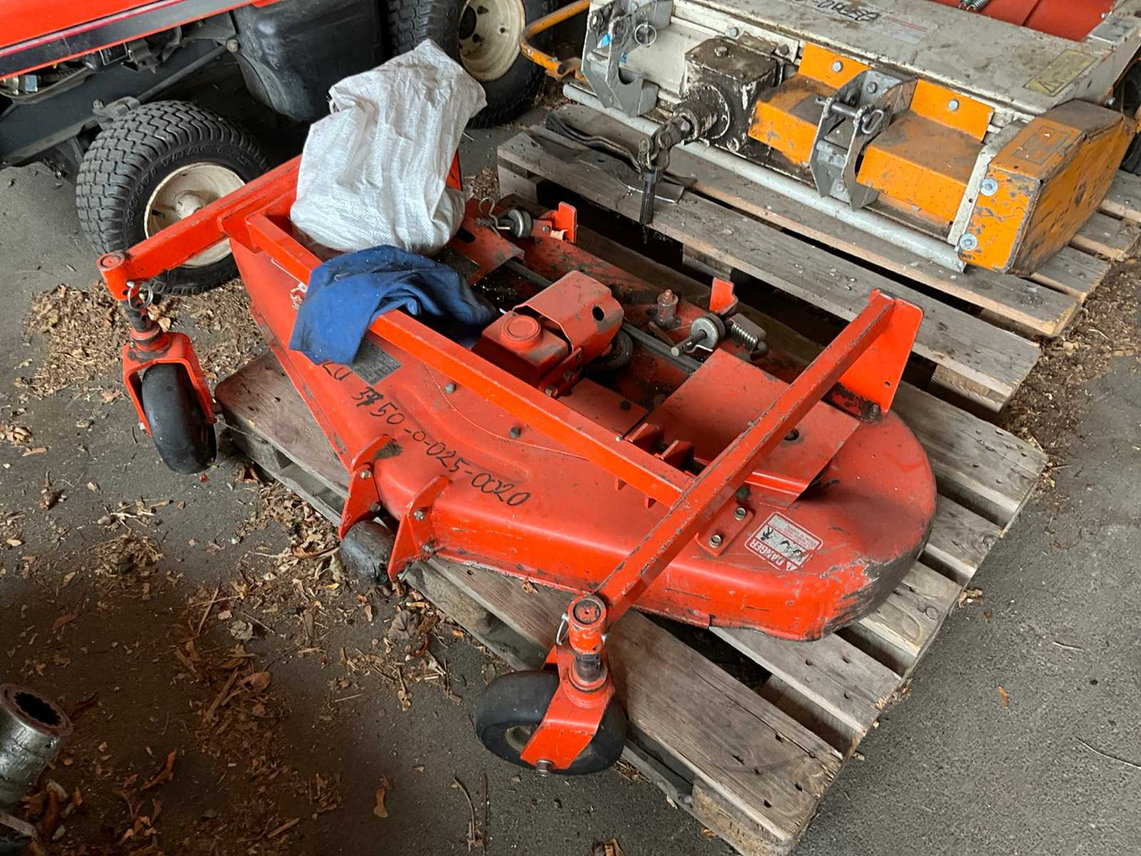 Kubota F1900 - Baštenska oprema: slika 3 Kubota F1900 - Baštenska oprema: slika 3
