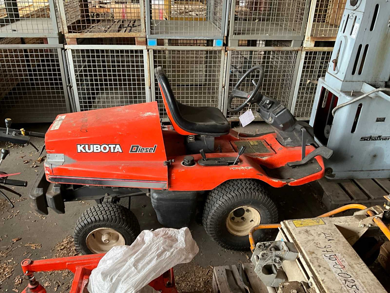 Kubota F1900 - Baštenska oprema: slika 5 Kubota F1900 - Baštenska oprema: slika 5