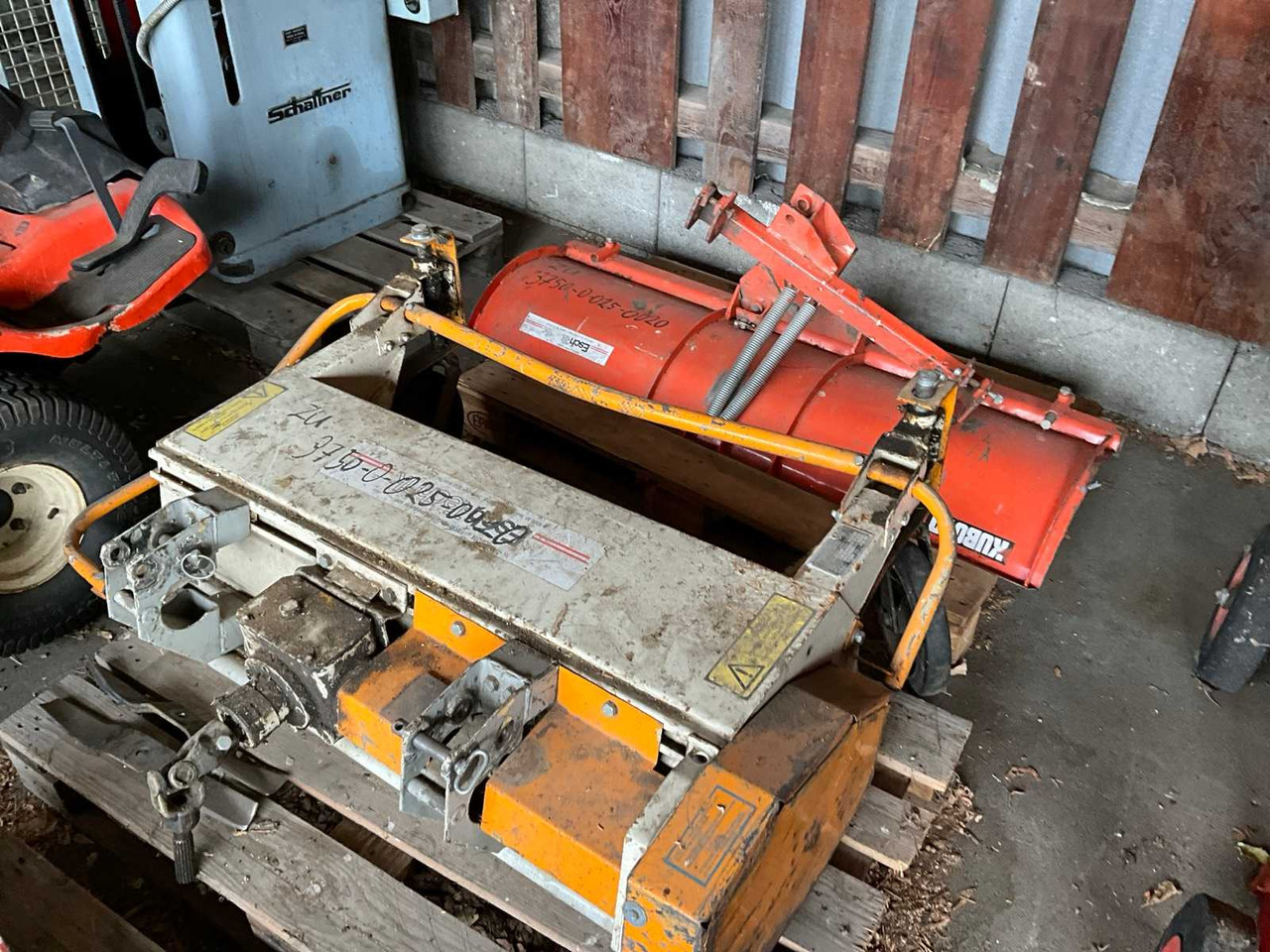 Kubota F1900 - Baštenska oprema: slika 4 Kubota F1900 - Baštenska oprema: slika 4