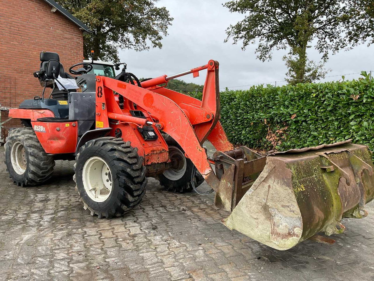 Kubota R520NH - Utovarivač točkaš: slika 5 Kubota R520NH - Utovarivač točkaš: slika 5