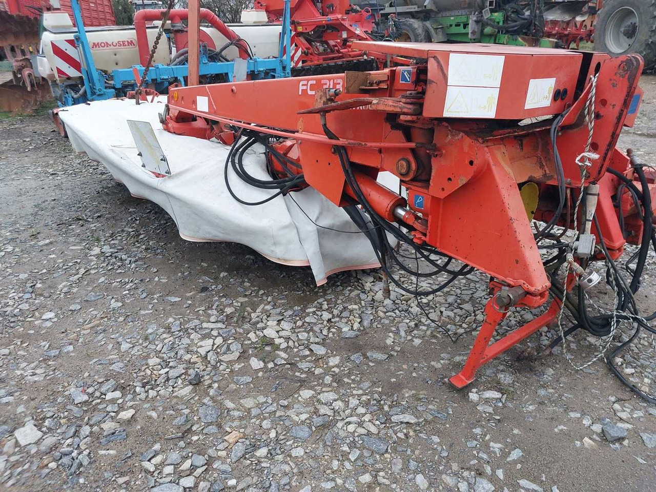 Kuhn FC313 - Oprema za prevrtanje i razlaganje: slika 2 Kuhn FC313 - Oprema za prevrtanje i razlaganje: slika 2