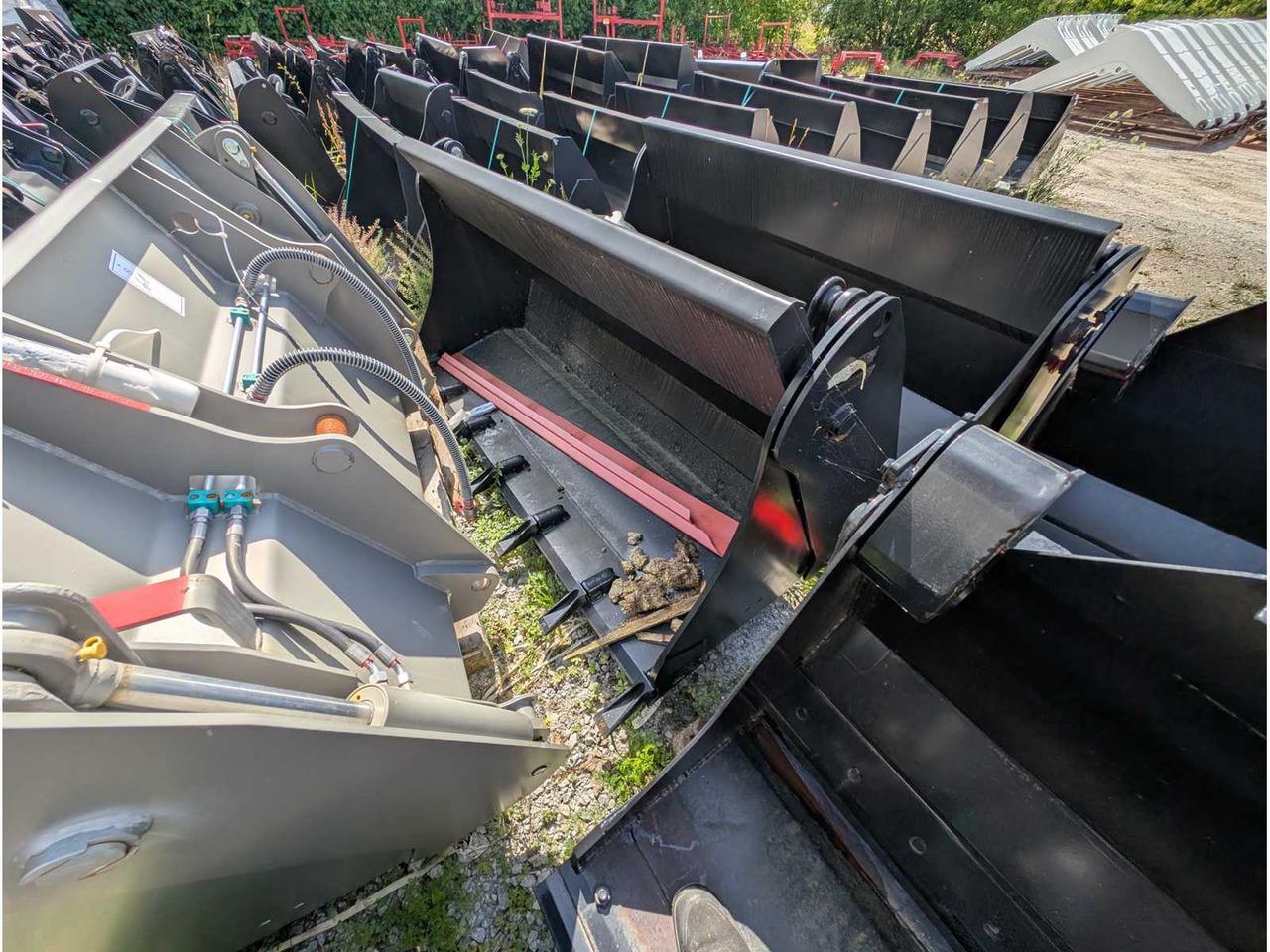 LSB STAHLBAU OSCHERSLEBEN GMBH & CO. KG - Utovarivač točkaš: slika 3 LSB STAHLBAU OSCHERSLEBEN GMBH & CO. KG - Utovarivač točkaš: slika 3