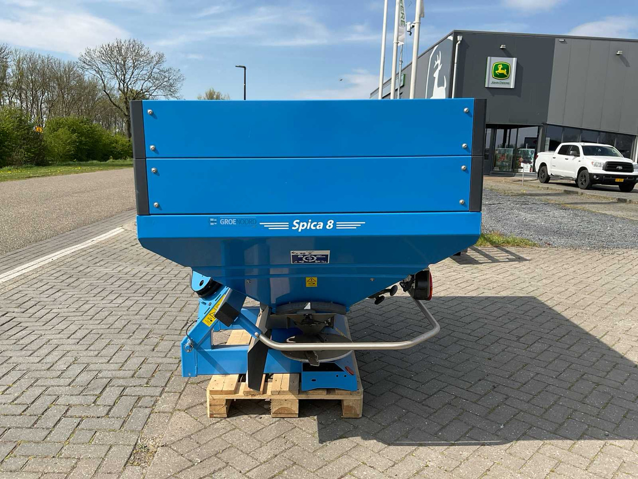 Lemken Spica 8 - Rasipač veštačkog đubriva: slika 4 Lemken Spica 8 - Rasipač veštačkog đubriva: slika 4