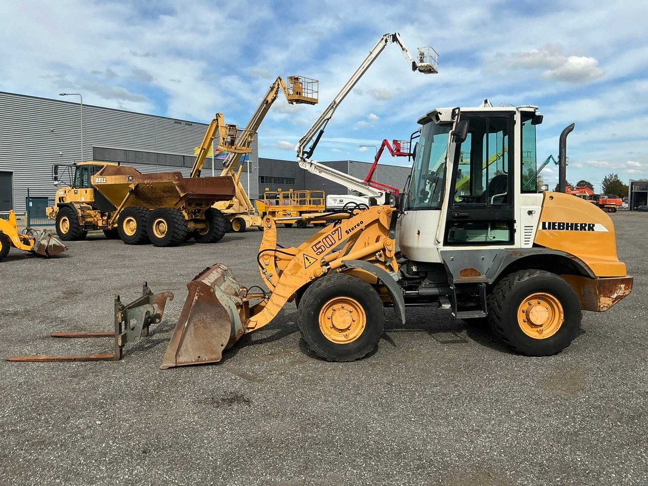 Liebherr L 507 Stereo - Utovarivač točkaš: slika 2 Liebherr L 507 Stereo - Utovarivač točkaš: slika 2