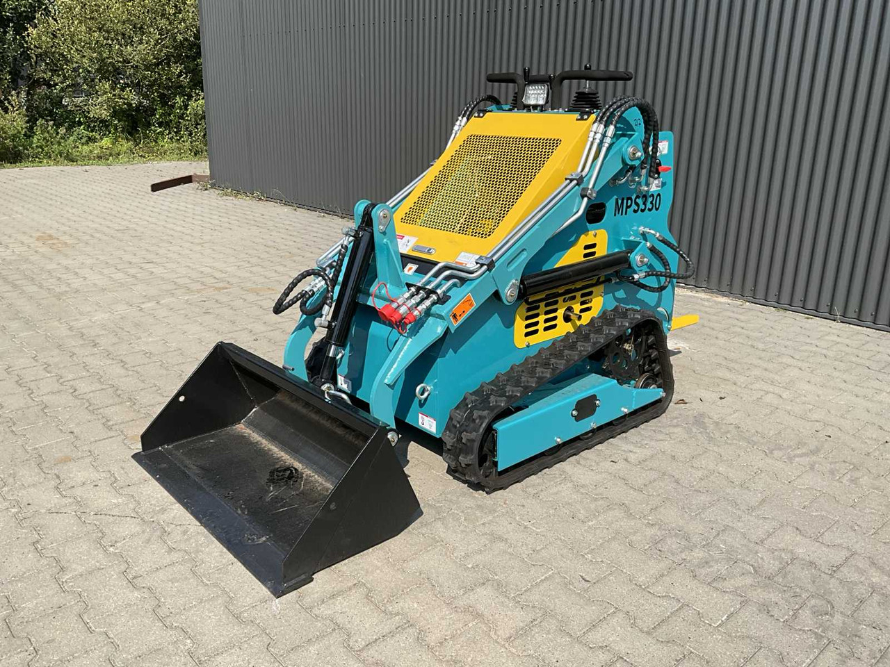 Mach Pro MP-S330 - Mini utovarivač: slika 1 Mach Pro MP-S330 - Mini utovarivač: slika 1