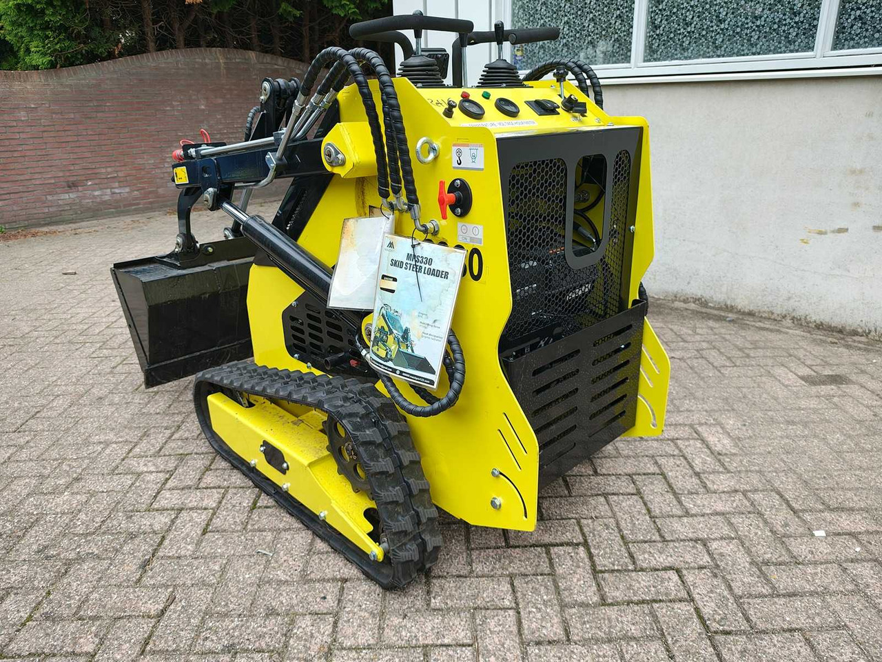 Machpro MPS330 - Mini utovarivač: slika 3 Machpro MPS330 - Mini utovarivač: slika 3