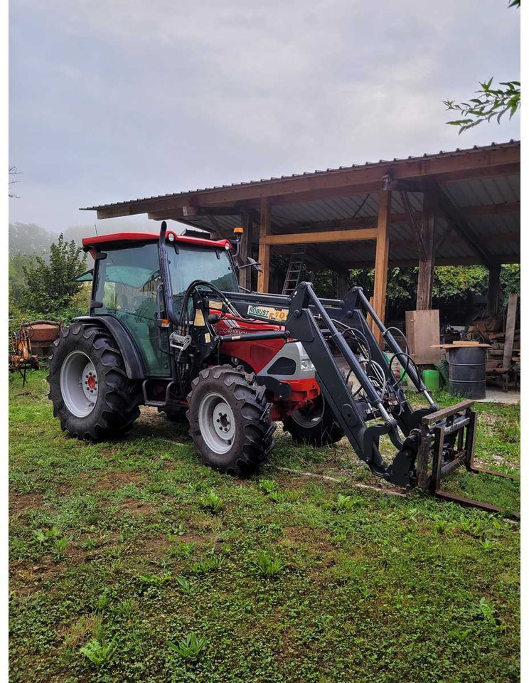 McCORMICK CX75 LE - Komunalni traktor: slika 3 McCORMICK CX75 LE - Komunalni traktor: slika 3