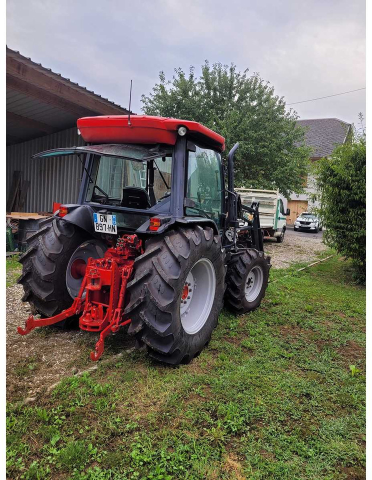 McCORMICK CX75 LE - Komunalni traktor: slika 4 McCORMICK CX75 LE - Komunalni traktor: slika 4