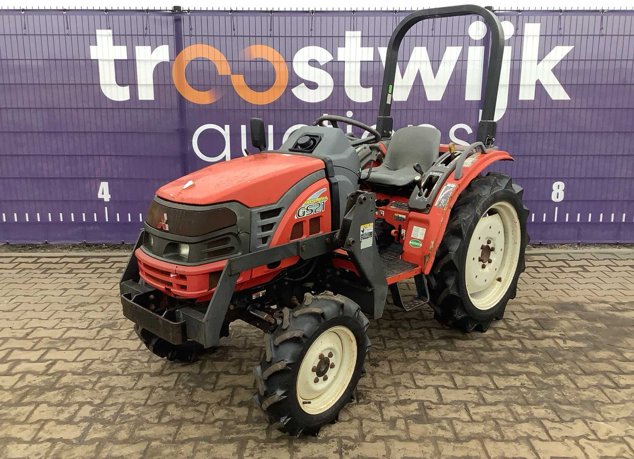 Mitsubishi GS21 - Mali traktor: slika 1 Mitsubishi GS21 - Mali traktor: slika 1