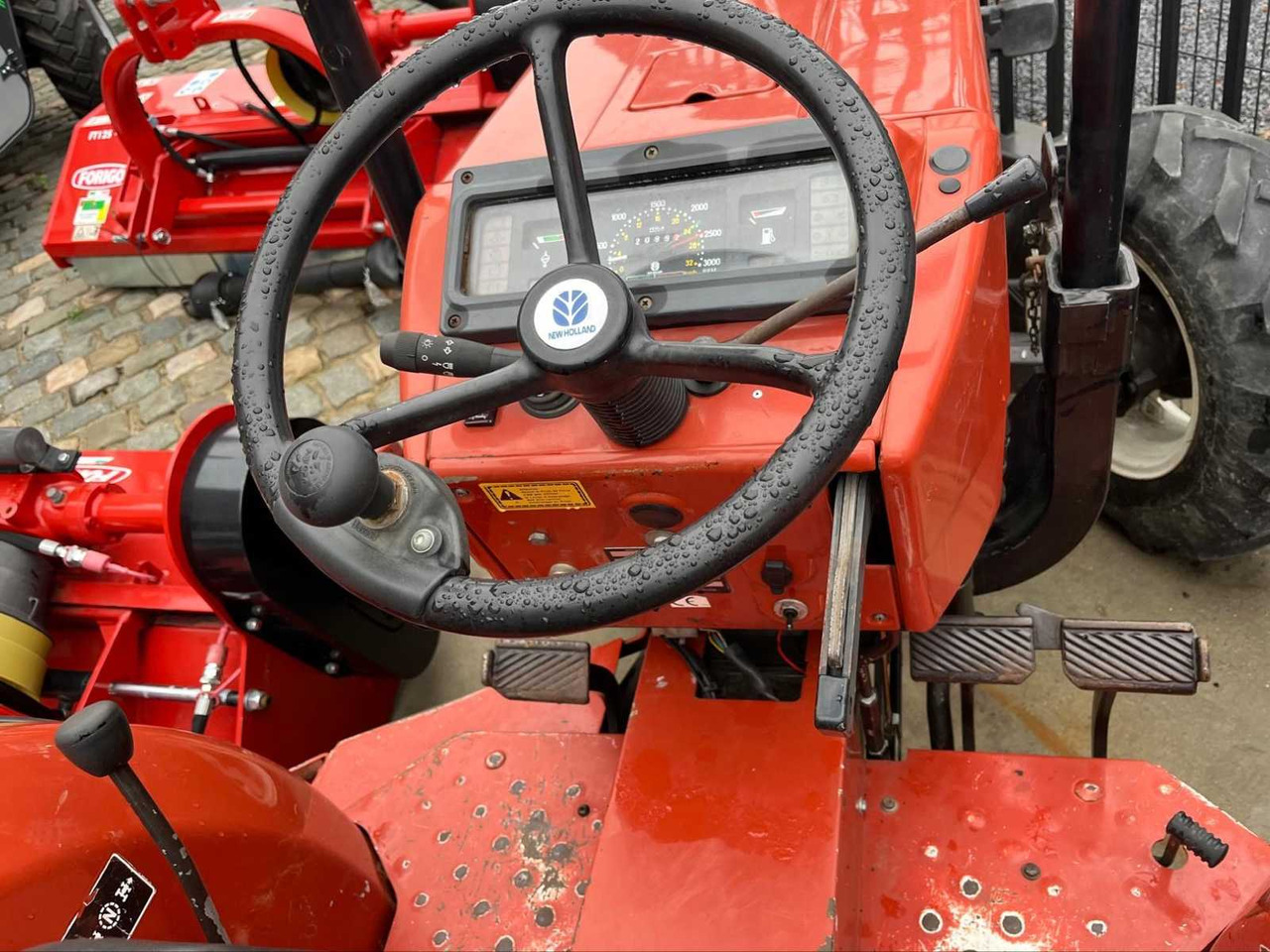 New Holland 35-66 DT - Traktor: slika 5 New Holland 35-66 DT - Traktor: slika 5