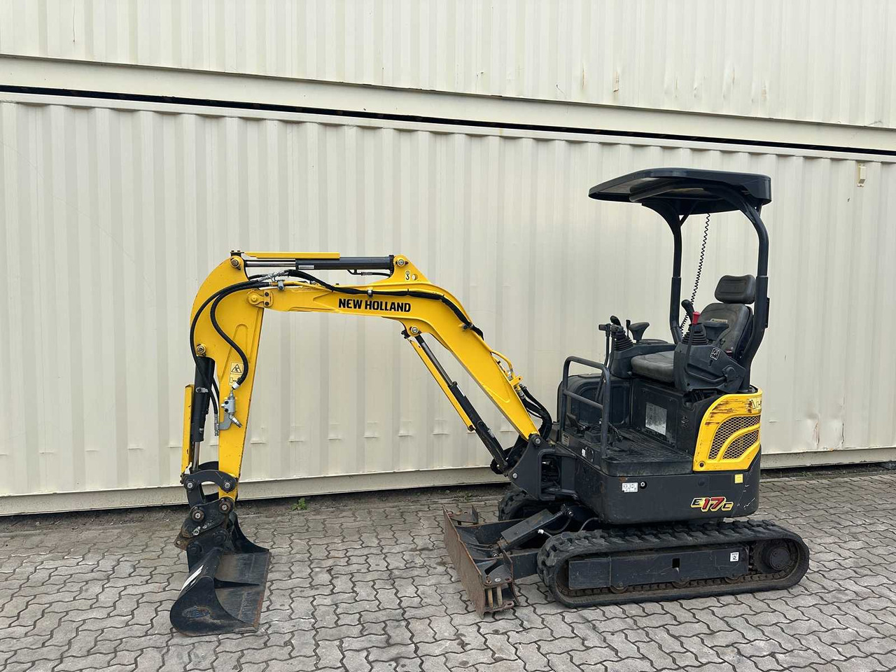New Holland E17C - Mini bager: slika 1 New Holland E17C - Mini bager: slika 1