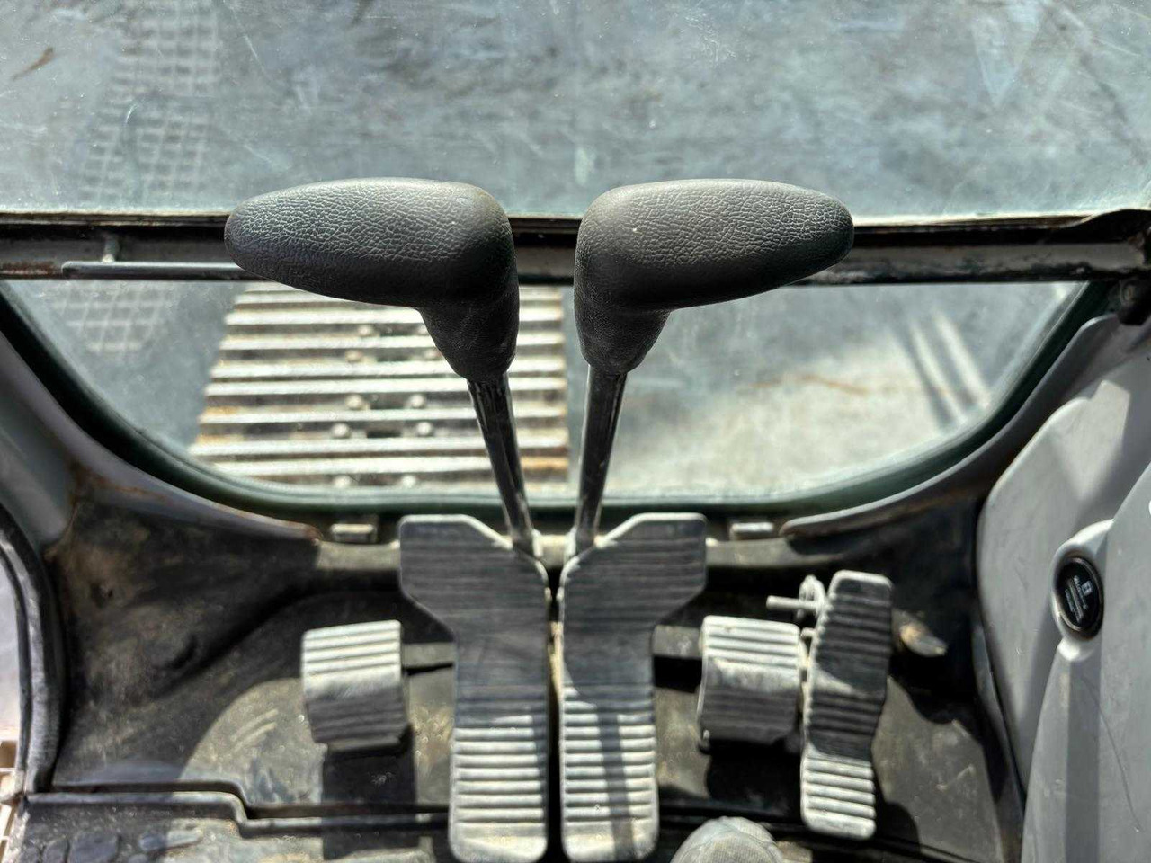 Bager guseničar New Holland NEW HOLLAND - 2008 - E265 - CRAWLER EXCAVATOR: slika 20 Bager guseničar New Holland NEW HOLLAND - 2008 - E265 - CRAWLER EXCAVATOR: slika 20