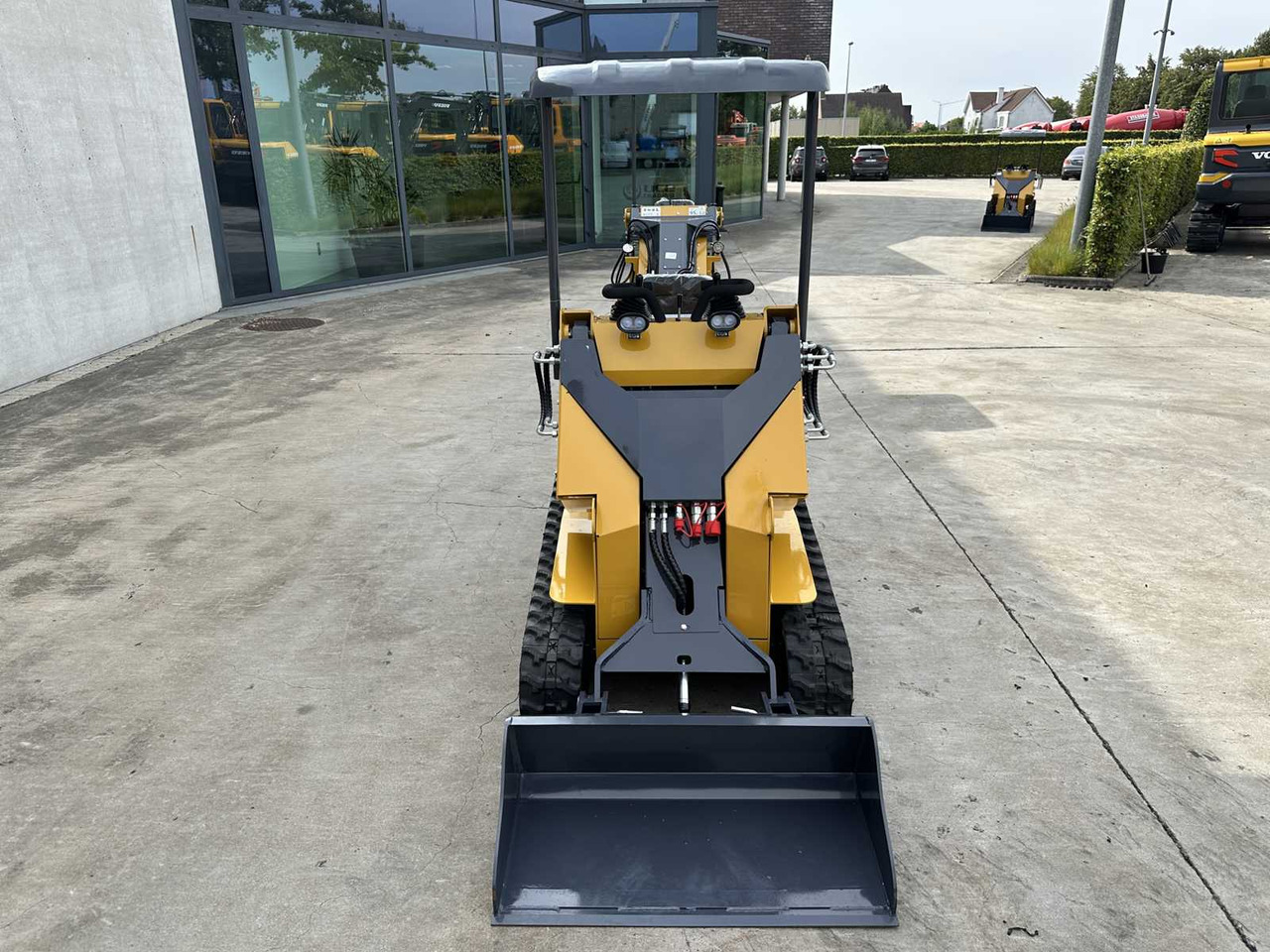 Newrick SI360 - Mini utovarivač: slika 2 Newrick SI360 - Mini utovarivač: slika 2
