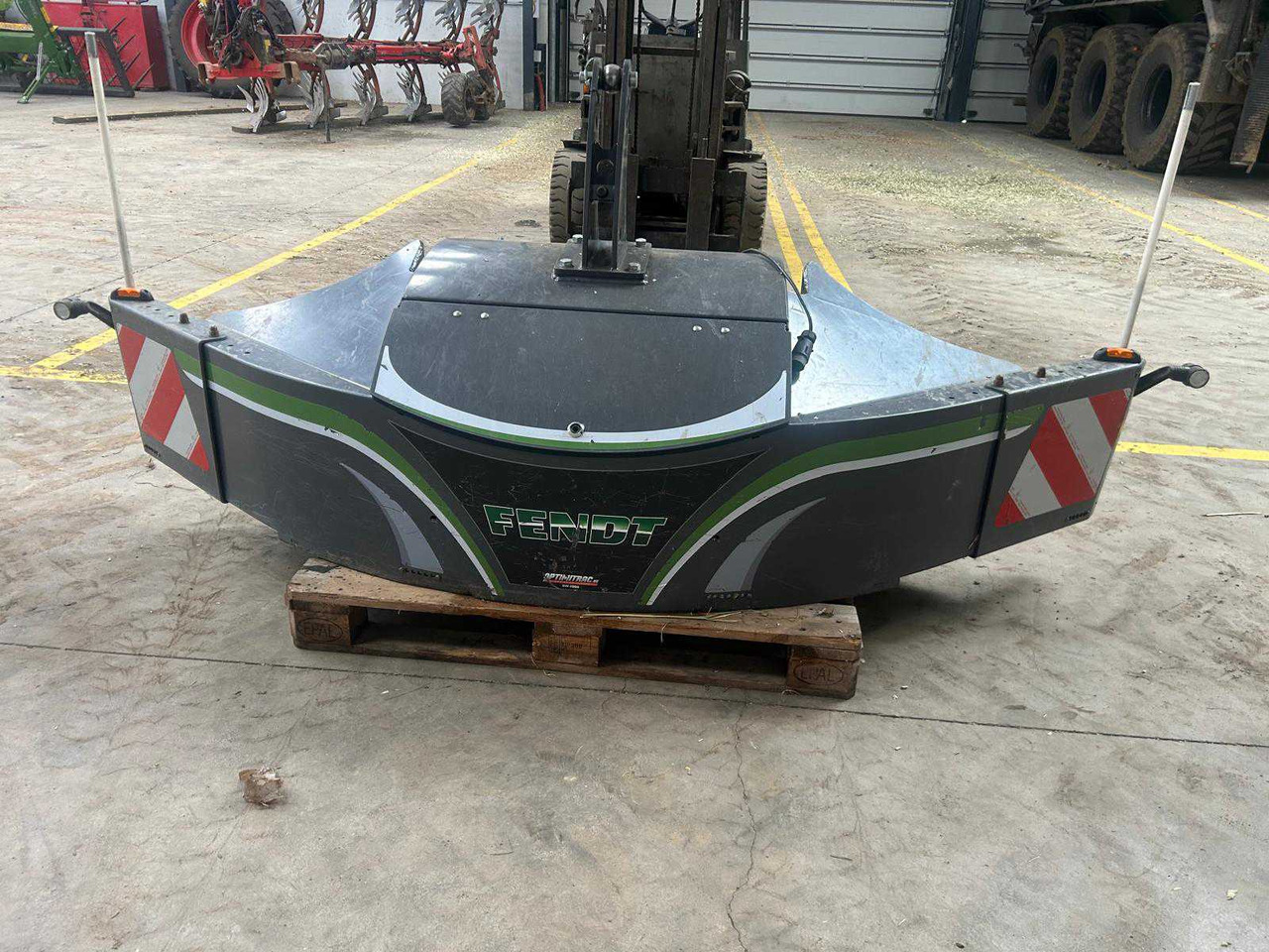 Tractobumper SW 2000 - Poljoprivredna mašina: slika 1 Tractobumper SW 2000 - Poljoprivredna mašina: slika 1