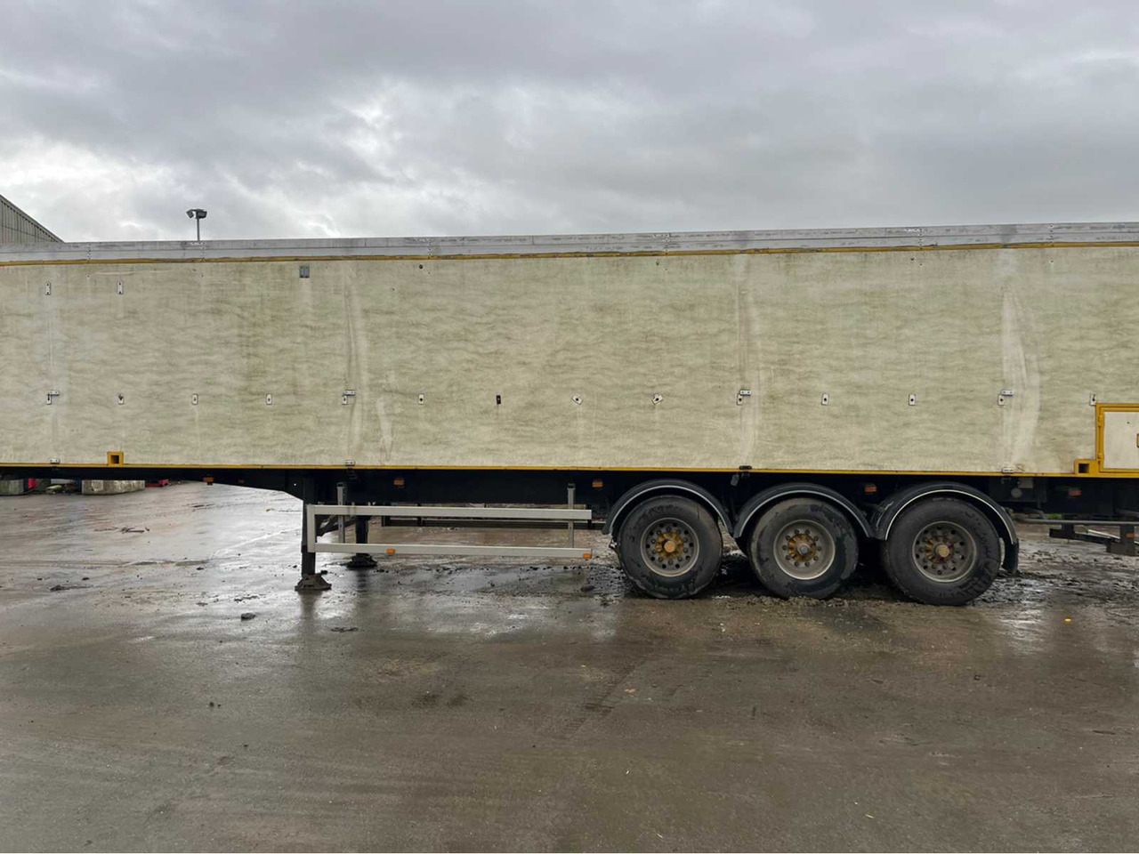 Poluprikolica 2001 HAPPY TRAILER SK40 HOPPER TRAILER: slika 6 Poluprikolica 2001 HAPPY TRAILER SK40 HOPPER TRAILER: slika 6
