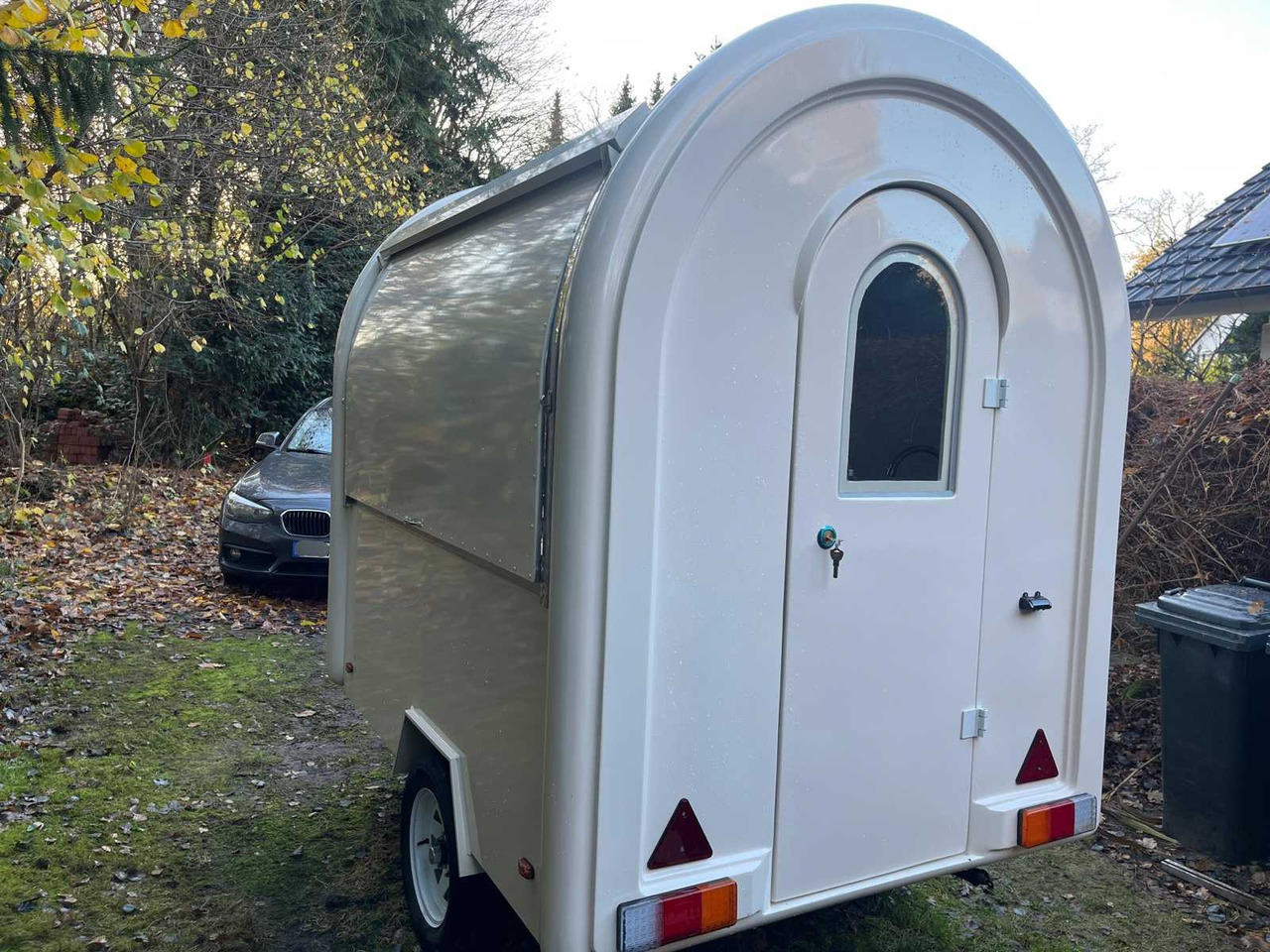 MMF TRAX CASE 750 - SALES TRAILER (2014) - Prikolica: slika 4 MMF TRAX CASE 750 - SALES TRAILER (2014) - Prikolica: slika 4