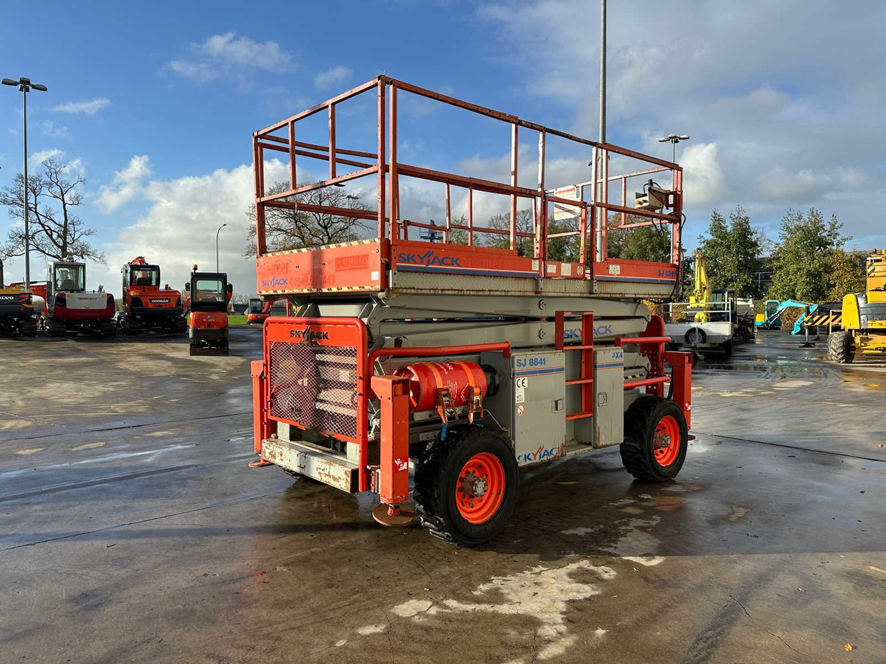 SKYJACK - 2009 - SJ-8841 - AERIAL PLATFORM - Vazdušna platforma: slika 5 SKYJACK - 2009 - SJ-8841 - AERIAL PLATFORM - Vazdušna platforma: slika 5
