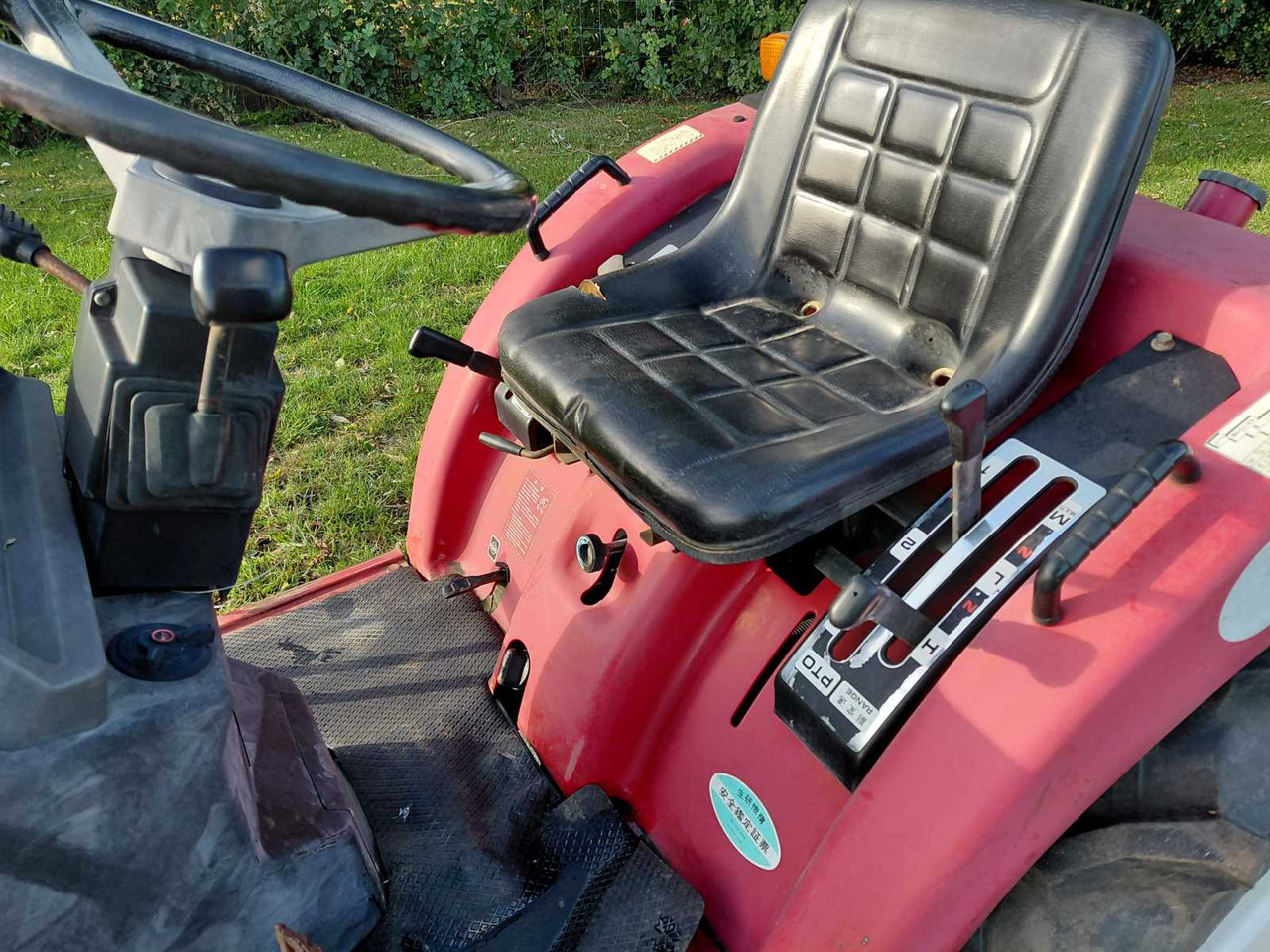 Shibaura P185F - Mali traktor: slika 5 Shibaura P185F - Mali traktor: slika 5