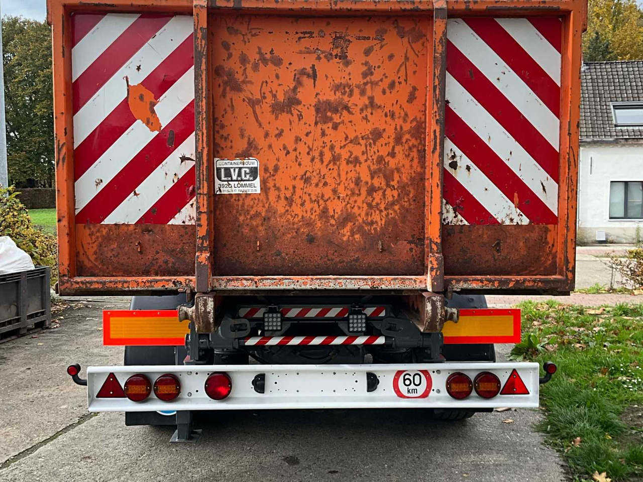 Trouillet kipper aanhangwagen met container - gereviseerd ET2180 - Traktorska prikolica za farmu/ Kiper: slika 5 Trouillet kipper aanhangwagen met container - gereviseerd ET2180 - Traktorska prikolica za farmu/ Kiper: slika 5