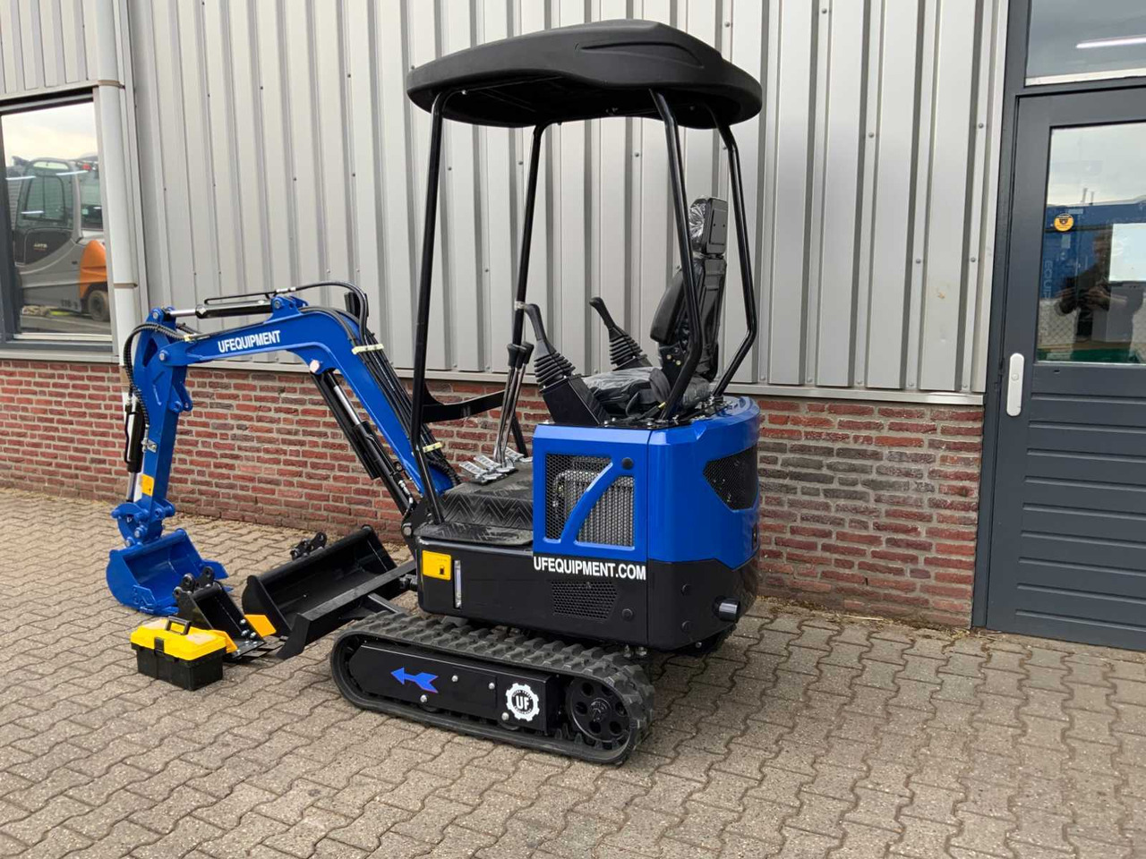 UF Equipment NM-E15 - Mini bager: slika 3 UF Equipment NM-E15 - Mini bager: slika 3