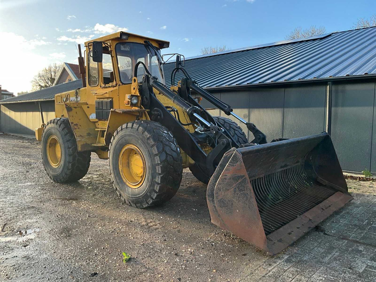 VOLVO BM 4300B SHOVEL - Utovarivač točkaš: slika 5 VOLVO BM 4300B SHOVEL - Utovarivač točkaš: slika 5