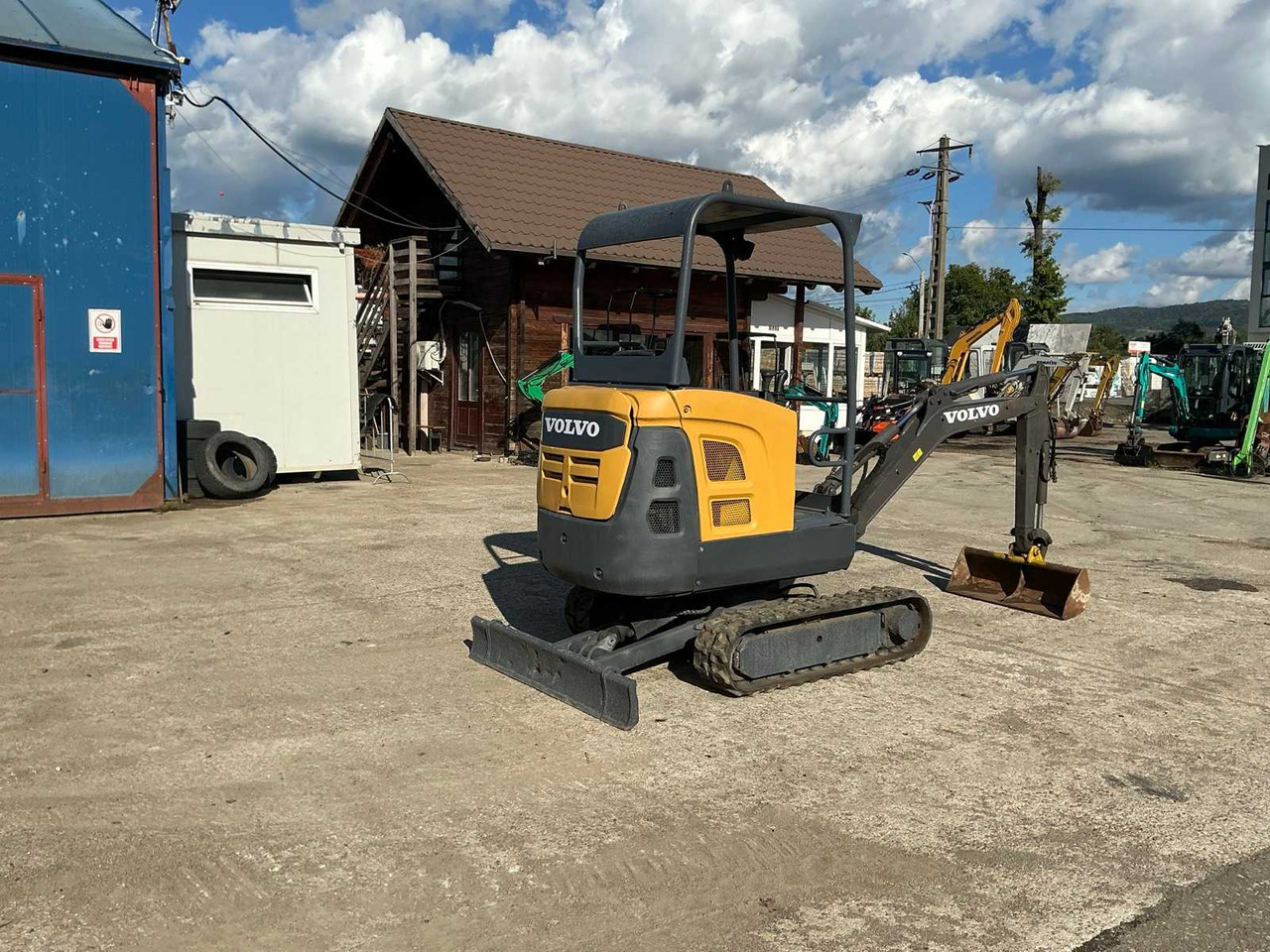 VOLVO EC 18 D - Mini bager: slika 4 VOLVO EC 18 D - Mini bager: slika 4