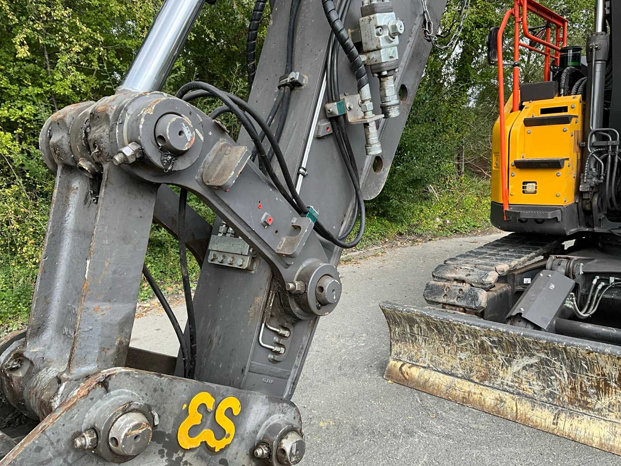 Bager guseničar Volvo ECR145EL: slika 20
