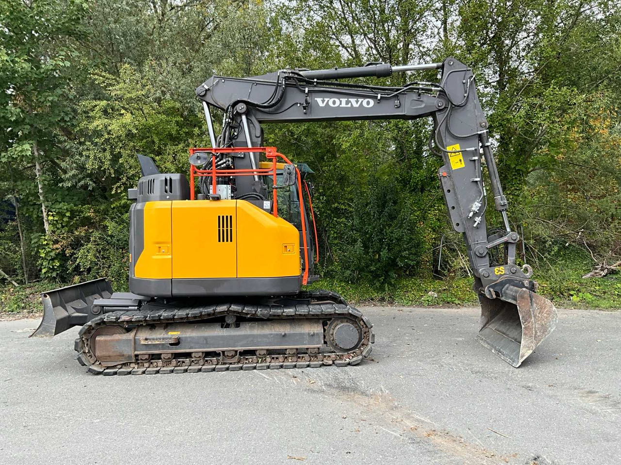 Bager guseničar Volvo ECR145EL: slika 6
