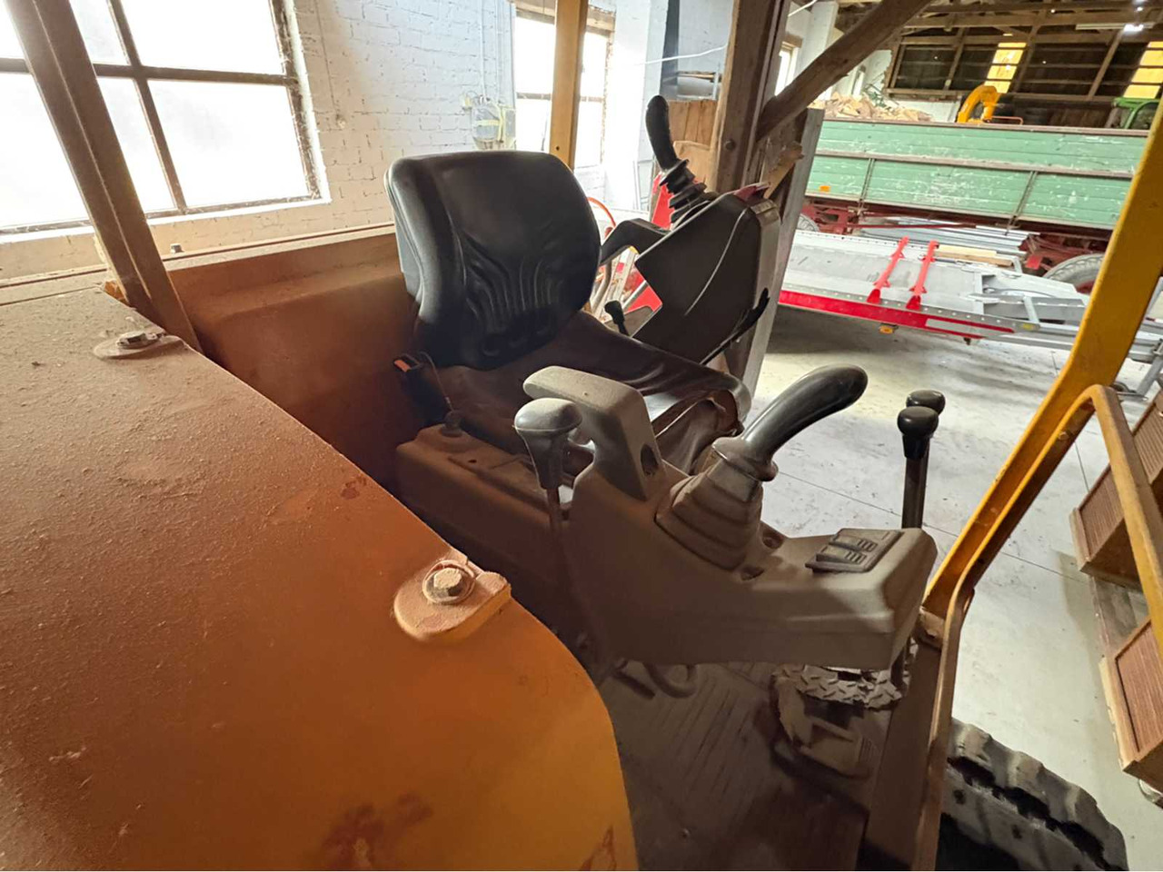 Bager guseničar Volvo ECR28: slika 13 Bager guseničar Volvo ECR28: slika 13