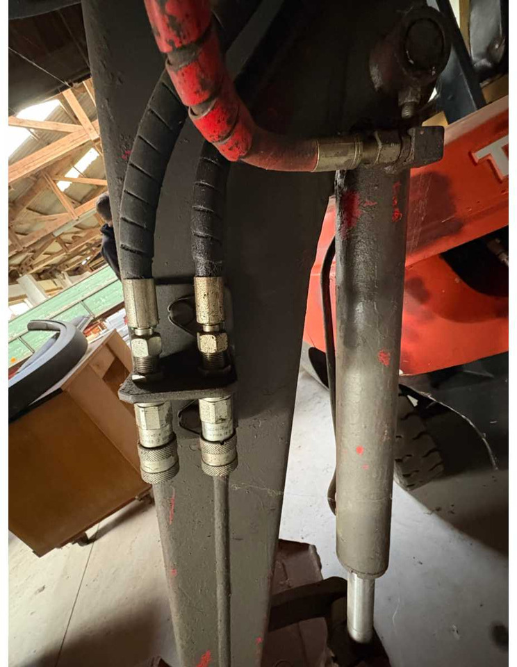 Bager guseničar Volvo ECR28: slika 7 Bager guseničar Volvo ECR28: slika 7