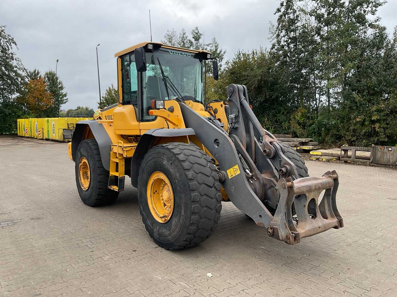 Volvo L120F - Utovarivač točkaš: slika 3 Volvo L120F - Utovarivač točkaš: slika 3