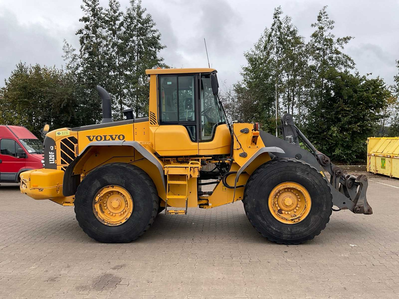 Volvo L120F - Utovarivač točkaš: slika 4 Volvo L120F - Utovarivač točkaš: slika 4