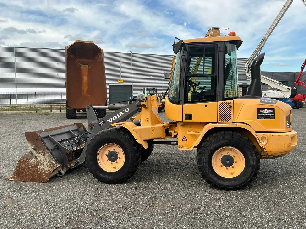 Volvo L35G - Utovarivač točkaš: slika 1 Volvo L35G - Utovarivač točkaš: slika 1