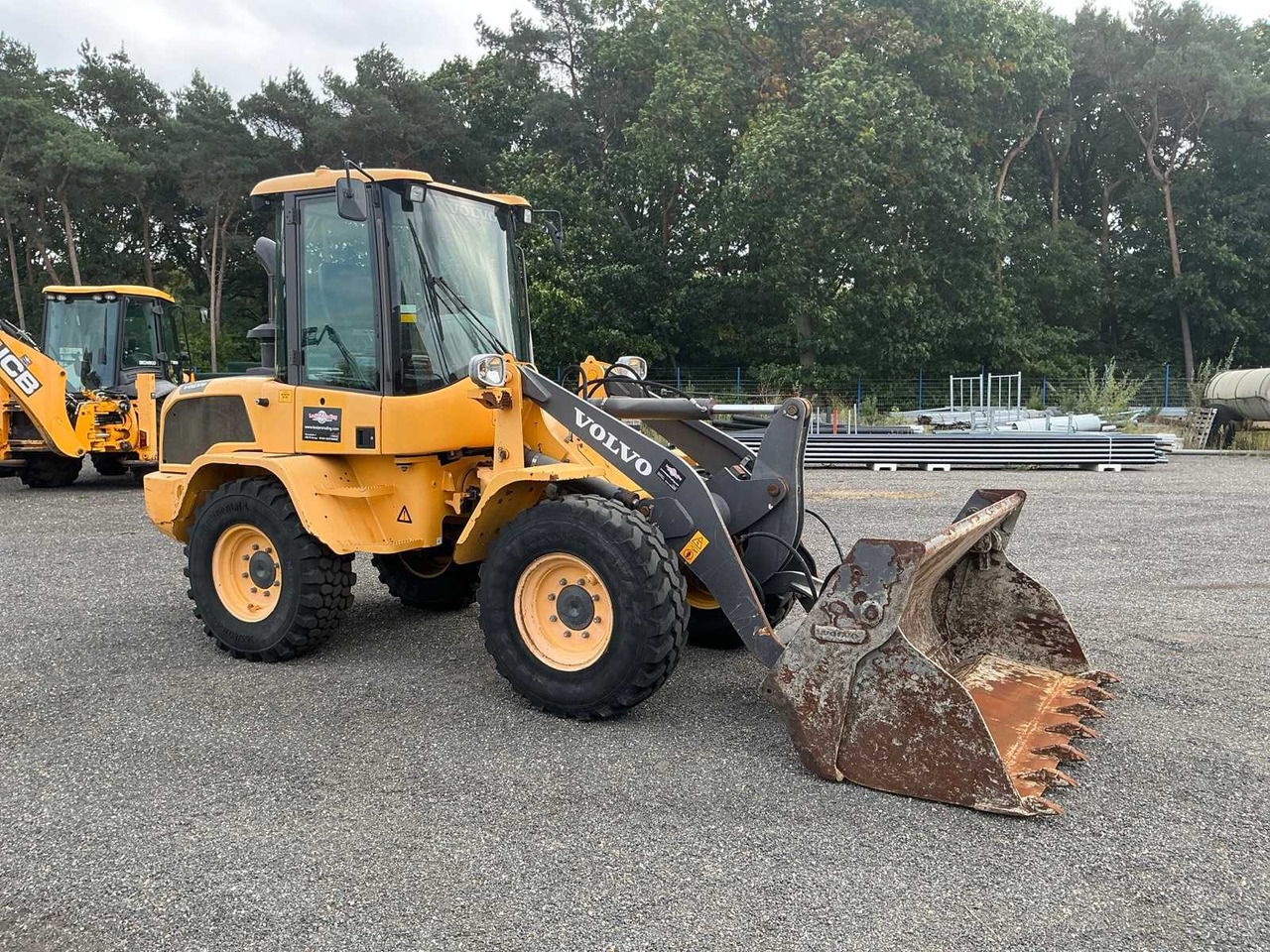 Volvo L35G - Utovarivač točkaš: slika 4 Volvo L35G - Utovarivač točkaš: slika 4
