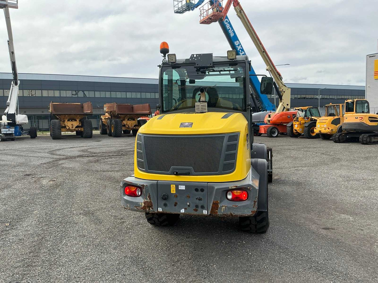 Wacker-Neuson WL70 - Utovarivač točkaš: slika 4 Wacker-Neuson WL70 - Utovarivač točkaš: slika 4
