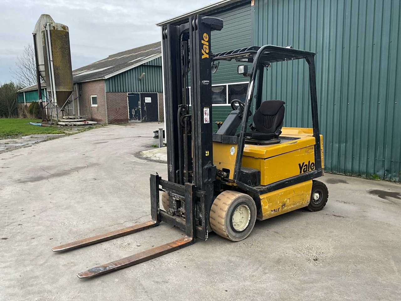 YALE ERP 30ALF FORKLIFT - Viljuškar: slika 2 YALE ERP 30ALF FORKLIFT - Viljuškar: slika 2