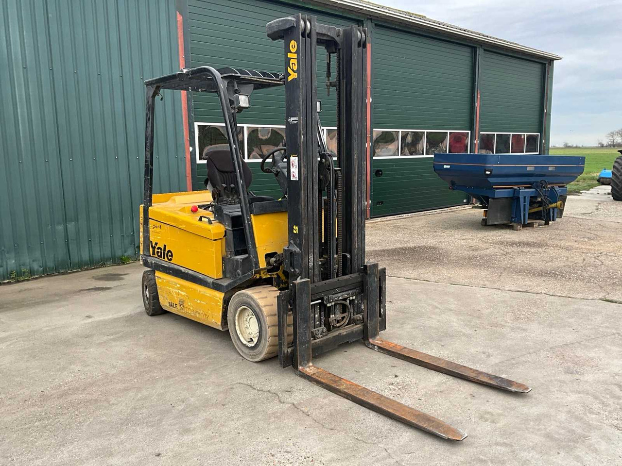 YALE ERP 30ALF FORKLIFT - Viljuškar: slika 4 YALE ERP 30ALF FORKLIFT - Viljuškar: slika 4