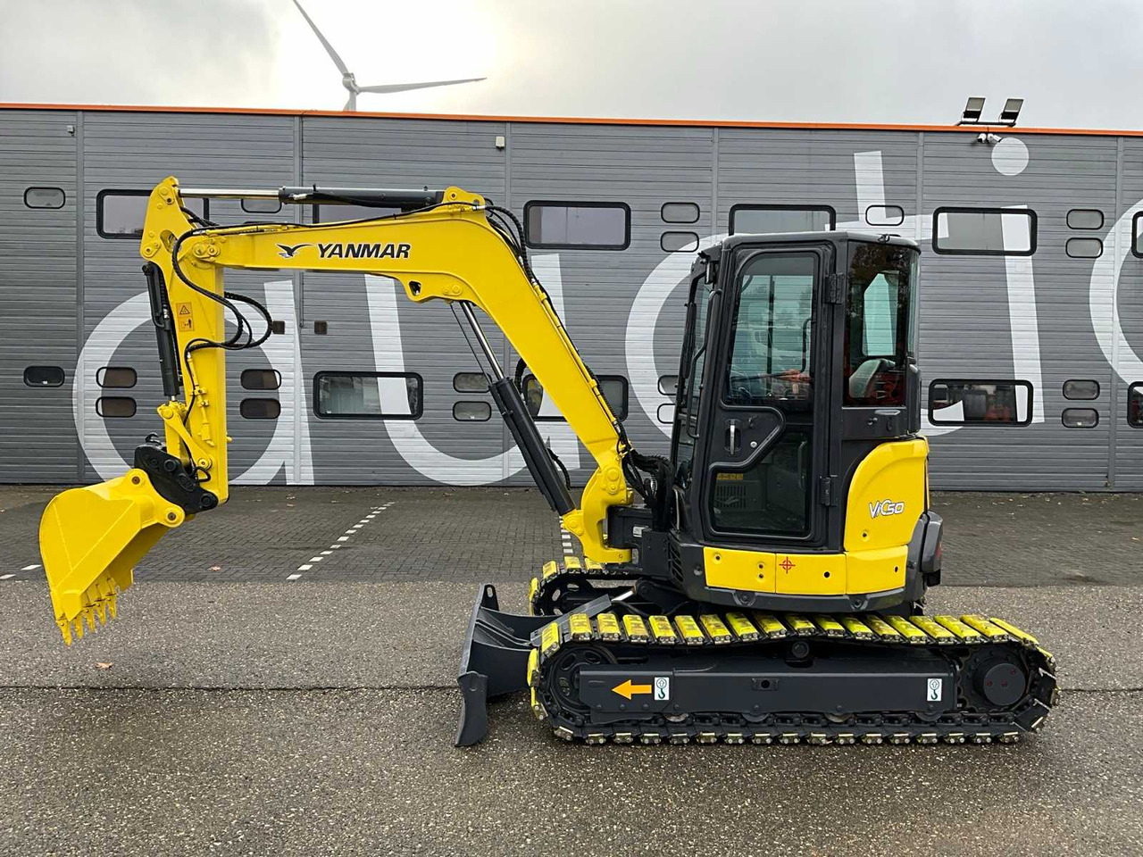 YANMAR VIO50-6B MIDI EXCAVATOR - Bager: slika 2 YANMAR VIO50-6B MIDI EXCAVATOR - Bager: slika 2