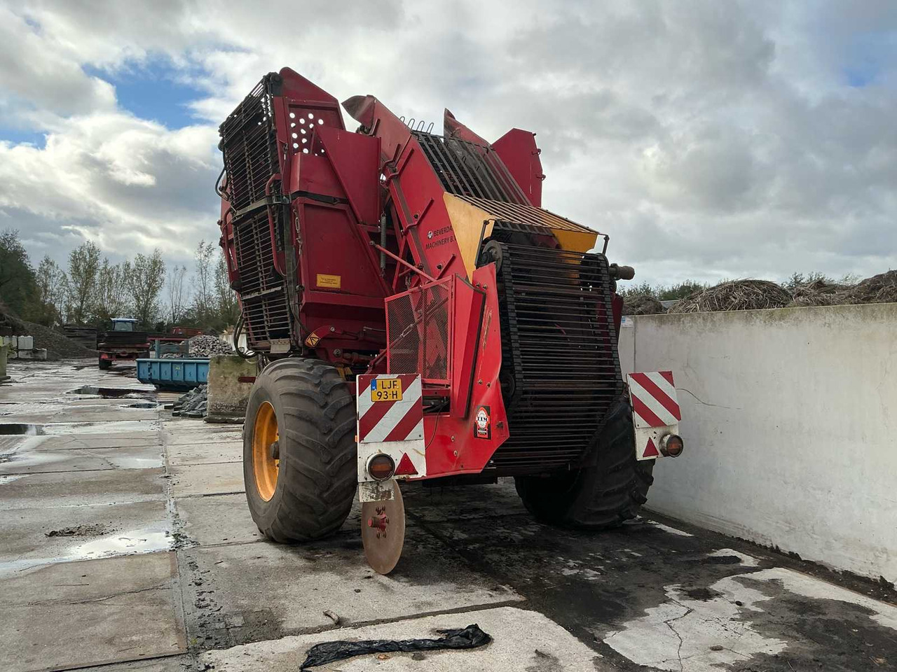 Tim KRB S 212 - Kombajn za repu: slika 5 Tim KRB S 212 - Kombajn za repu: slika 5