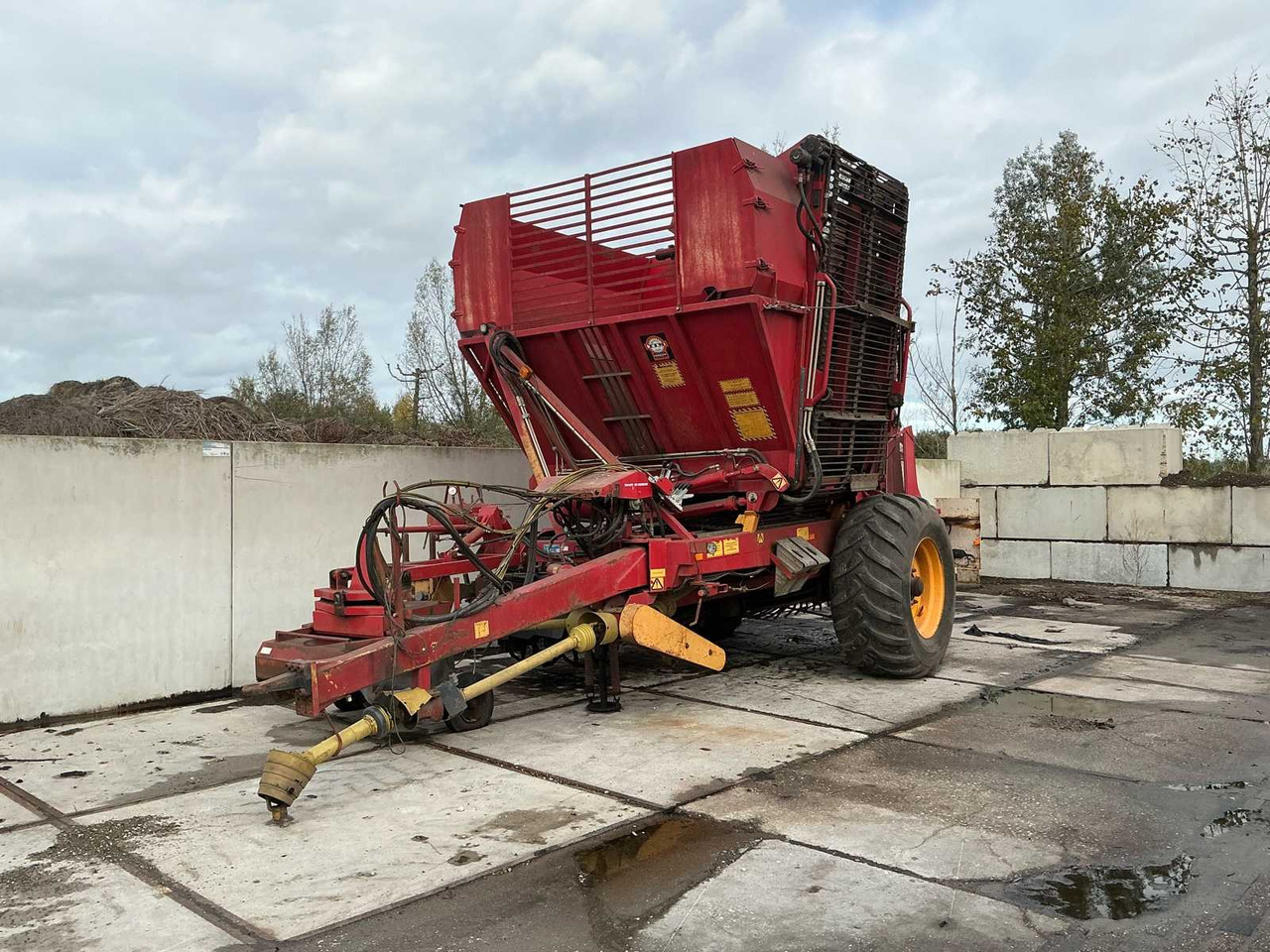 Tim KRB S 212 - Kombajn za repu: slika 4 Tim KRB S 212 - Kombajn za repu: slika 4