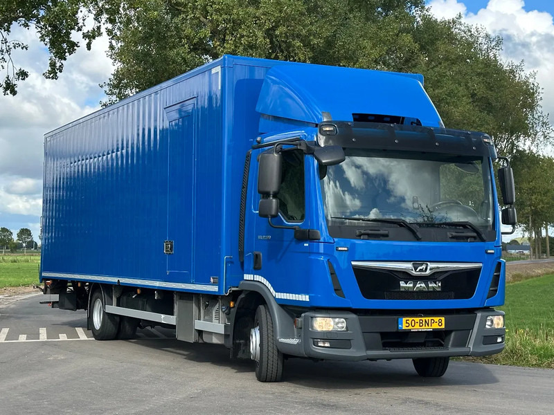 MAN TGL TGL12.220 EURO6. 820x248x230. - Kamion sa zatvorenim sandukom: slika 2 MAN TGL TGL12.220 EURO6. 820x248x230. - Kamion sa zatvorenim sandukom: slika 2
