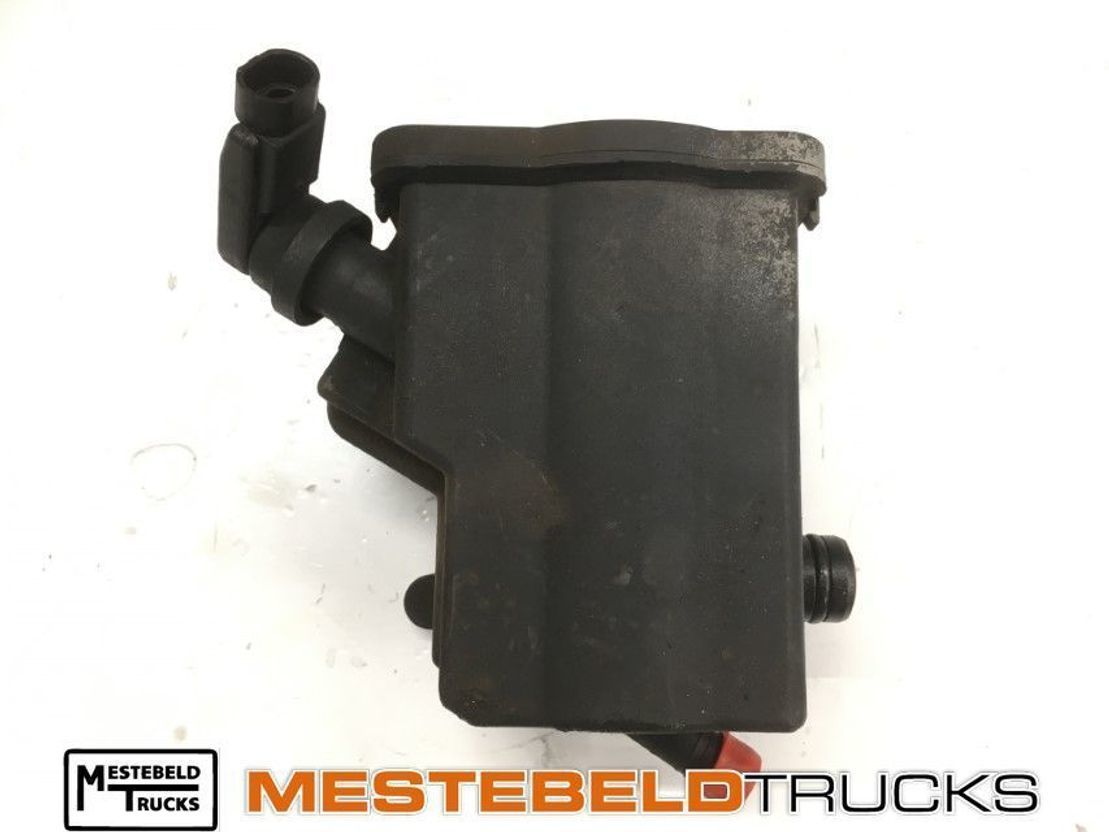 Iveco Stuuroliereservoir - Motor i delovi za Kamion: slika 1 Iveco Stuuroliereservoir - Motor i delovi za Kamion: slika 1