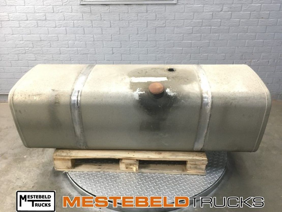 Mercedes-Benz Brandstoftank 590 liter - Sistem goriva za Dostavno vozilo: slika 1 Mercedes-Benz Brandstoftank 590 liter - Sistem goriva za Dostavno vozilo: slika 1