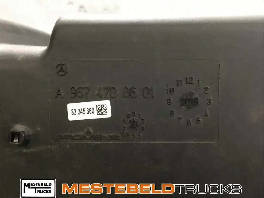 Mercedes-Benz Brandstoftank Atego 130 Liter - Rezervoar za gorivo za Kamion: slika 2 Mercedes-Benz Brandstoftank Atego 130 Liter - Rezervoar za gorivo za Kamion: slika 2