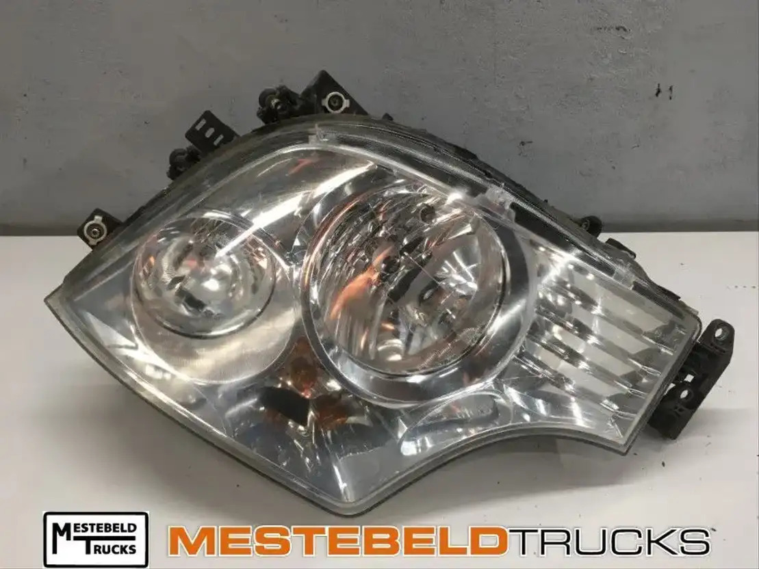 Mercedes-Benz Koplamp links - Električni sistem za Kamion: slika 1 Mercedes-Benz Koplamp links - Električni sistem za Kamion: slika 1