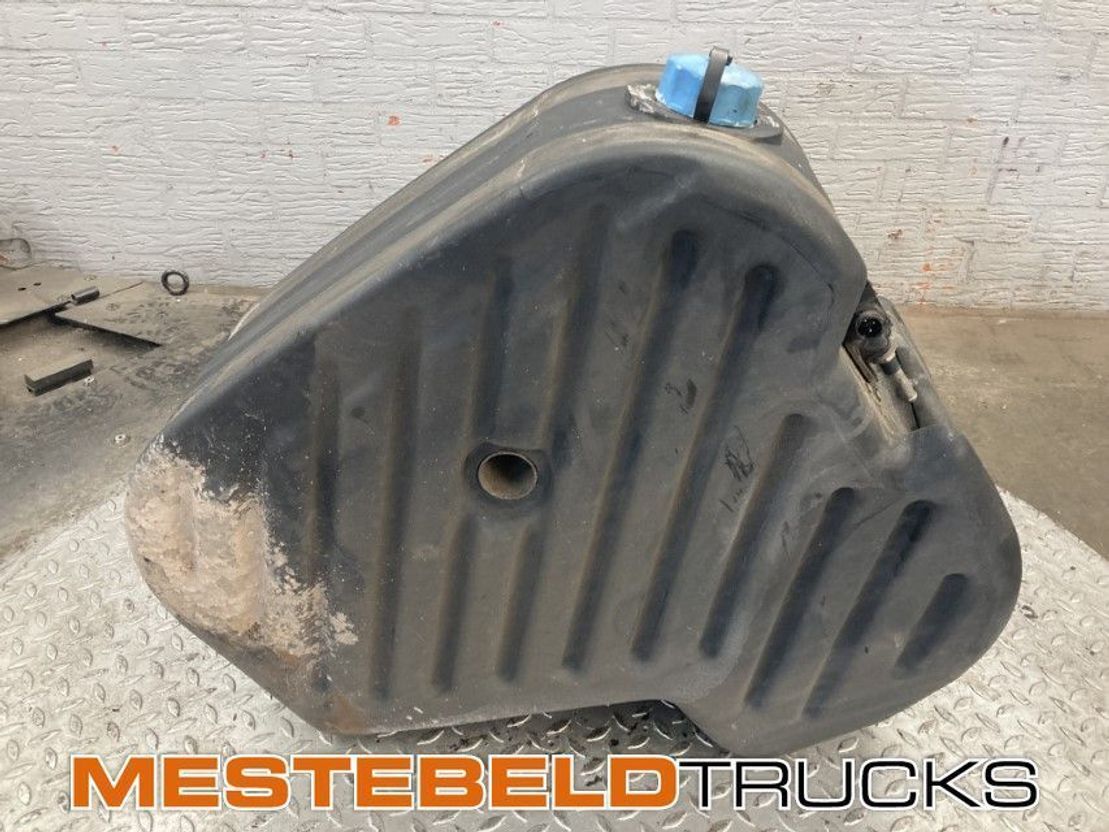 Scania Ad blue tank - Izduvni sistem za Kamion: slika 1 Scania Ad blue tank - Izduvni sistem za Kamion: slika 1